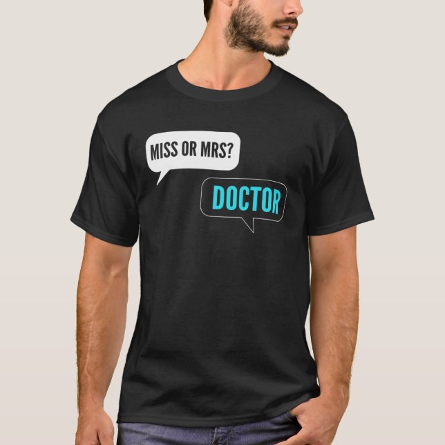 Camiseta Miss or Mrs Intern Doctor (Frente)