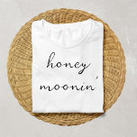 Camiseta Modern Honeymoon Vibes Nova Noiva Noivado<br><div class="desc">Modern Honeymoon Vibes Nova Camiseta Noivado</div>