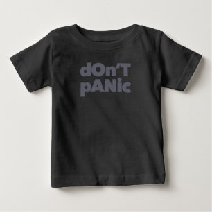 Camiseta Modern, simple, bold cool graphic of Don't Panic