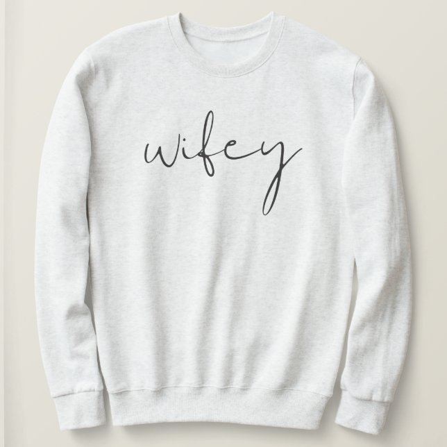 Camiseta Moderno Minimalista Edgy Font Wifey (Frente do Design)
