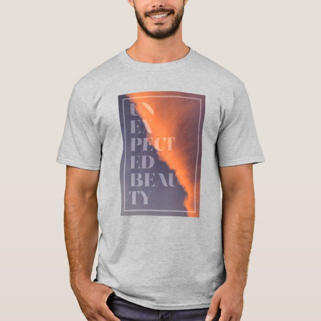 Camiseta Moderno, simples, design urbano de Beleza Inespera (Frente)