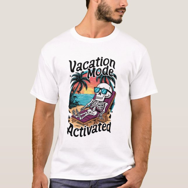 Camiseta Modo de Férias Ativado Skeleton Beach Design (Frente)