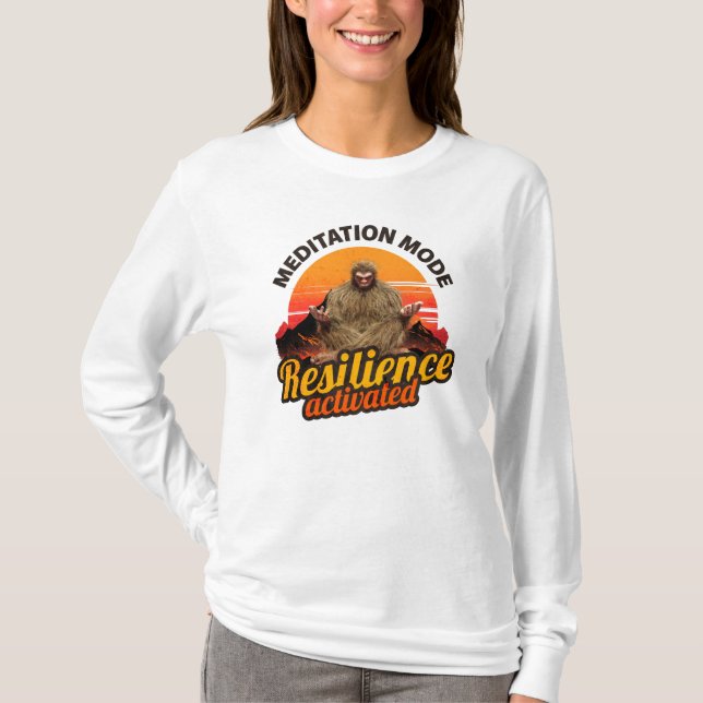 Camiseta Modo de Meditação: Resistência Ativada Pé-Grande (Frente)