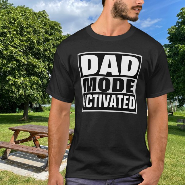 Camiseta Modo Pai Ativado Negro Branco Ousado (Criador carregado)