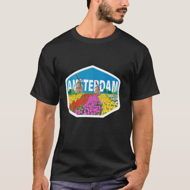 Camiseta Moinhos de Vento em Campo de Flores de Tulipas Col (Frente)
