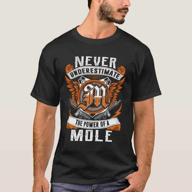 Camiseta MOLE - Nunca Subestimar Personalizado (Frente)