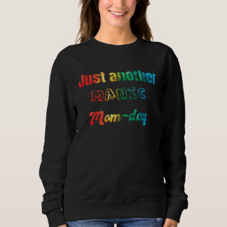 Camiseta Mom Humor Celebration Graphic  Tees amd More