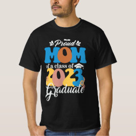 Camiseta MOM orgulhosa de uma classe de Formando 2023
