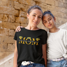 Camiseta MOM personalizada com nomes para crianças