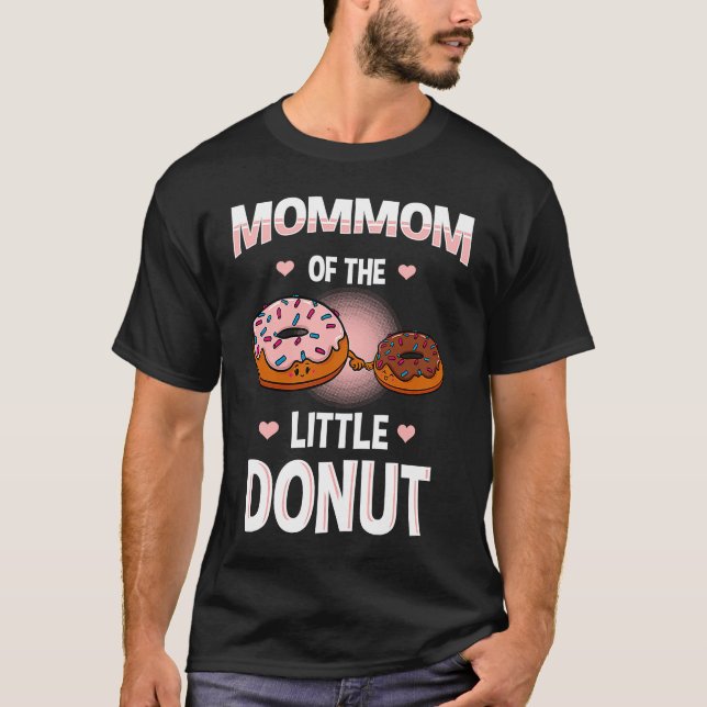 Camiseta Mommom Of The Little Donut Gender Reveal Announcem (Frente)