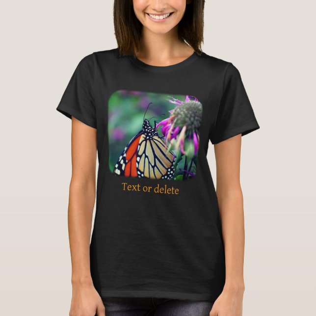 Camiseta Monarch Butterfly On Flower Nature Personalized (Frente)