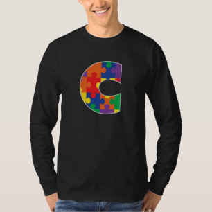 Camiseta Monograma C em Peças de Puzzle Multicoloridas