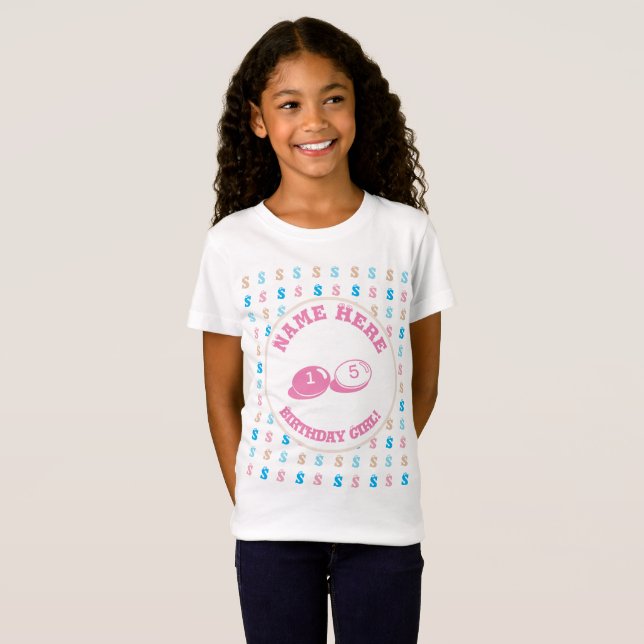 Camiseta Monograma Colorido Elegante Nome Birthday Girl Pin (Frente Completa)
