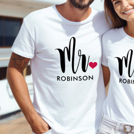 Camiseta Monograma de Coração com Caligrafia Moderna Sr.