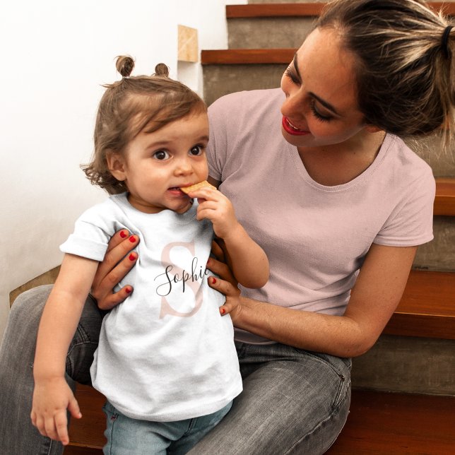 Camiseta Monograma de Nome Personalizado Moderno Rosa Paste (Criador carregado)