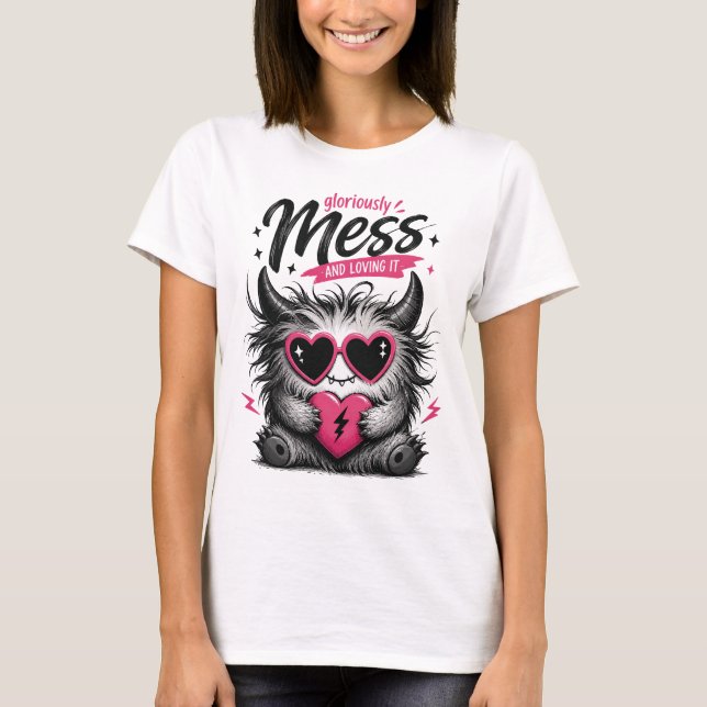 Camiseta Monstro Gótico Fofo Gráfico Gloriosamente Bagunçad (Frente)