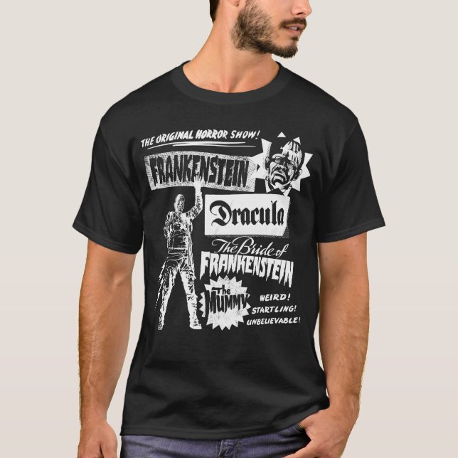 Camiseta Monstros UniversaisA Exibição de Terror Original d (Frente)