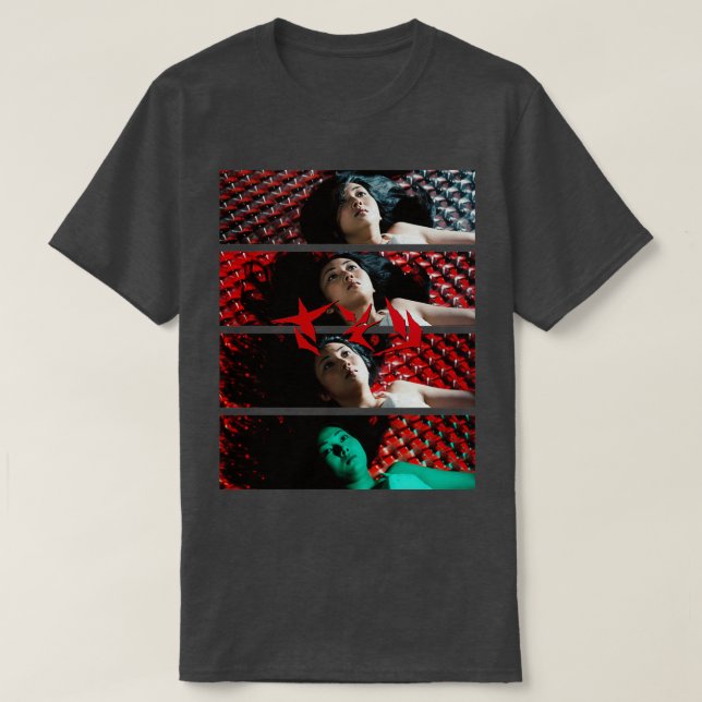 Camiseta Montagem e caligrafia da Prisonista Feminina (Frente do Design)