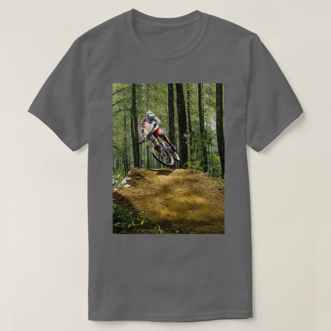 Camiseta Montanha Biker sobre Salto (Frente do Design)