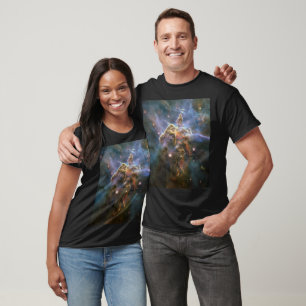Camiseta Montanha Mística na Nebulosa Carina Hubble Espaço