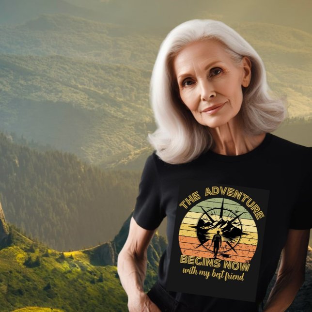 Camiseta Montanhas Adventure inicia amante da natureza ao a (Criador carregado)