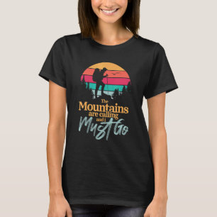 Camiseta Montanhas Chamam Aventuras Hiker Retro Hikin