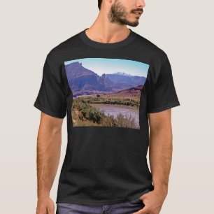Camiseta Montanhas de Baseball no Rio Colorado La Sal Capa