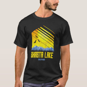 Camiseta Montanhas Shasta Lake California Caminhando Campin