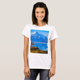 Camiseta Monte Cook sobre o lago Pukaki, NZ