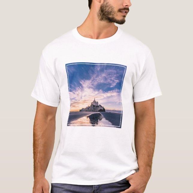 Camiseta Monuments | Mont Saint-Michel, Normandy France (Frente)