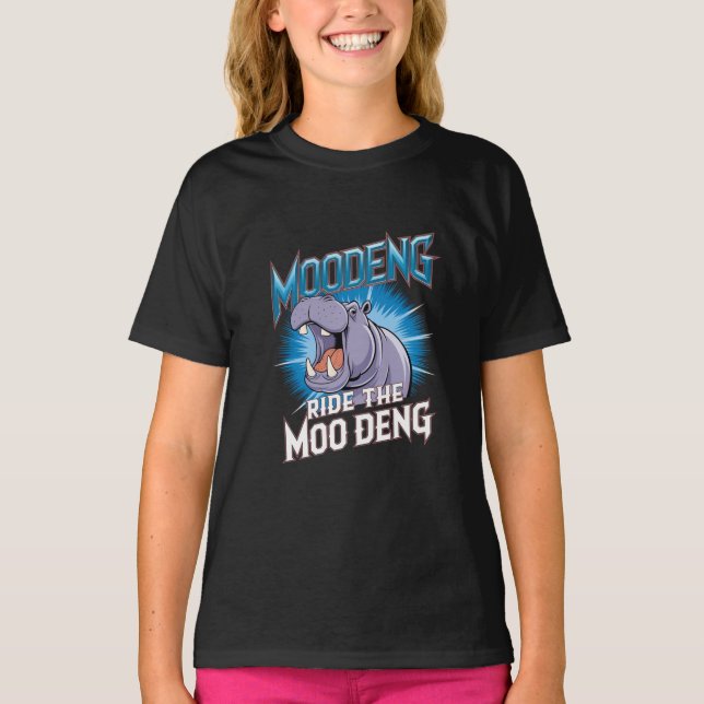 Camiseta MOO DENG Hippo Montar o Dor da Moo (Frente)