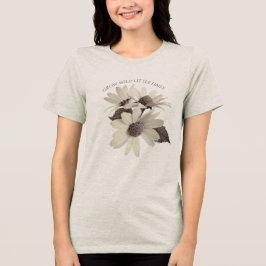 Camiseta Moody Daisy Brown Tan Floral Montage Custom Text