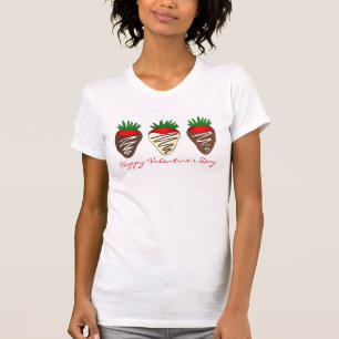 Camiseta Morango coberto de chocolate coberto por felizes d