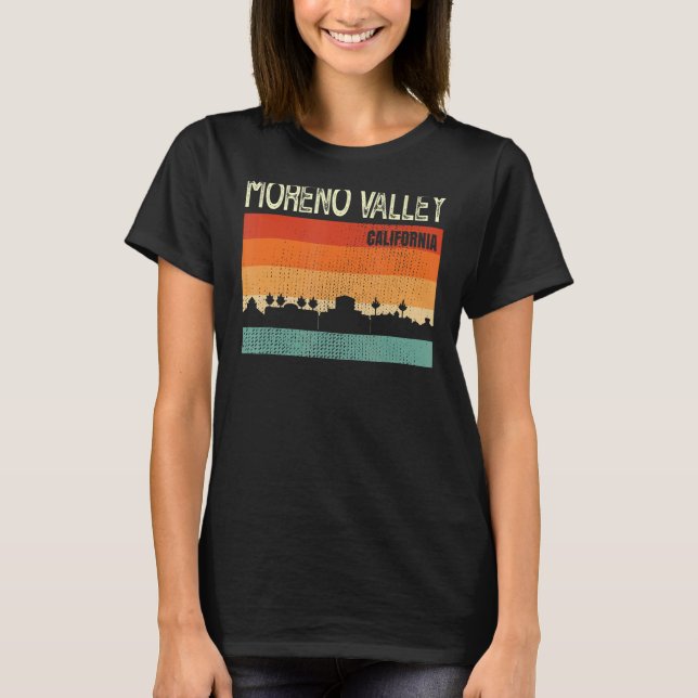 Camiseta Moreno Valley California Town Skyline (Frente)