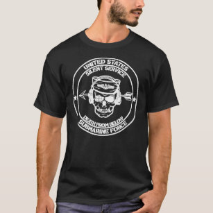Camiseta Morte da Força Submarina dos EUA por baixo do serv