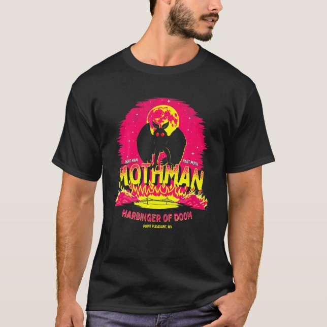 Camiseta Mothman Harbinger da Criatura Cristóide Dom Cute (Frente)