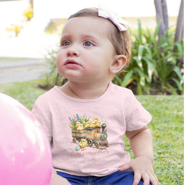 Camiseta Motor Do Comboio Carregado Com Pintinhos De Páscoa (Criador carregado)