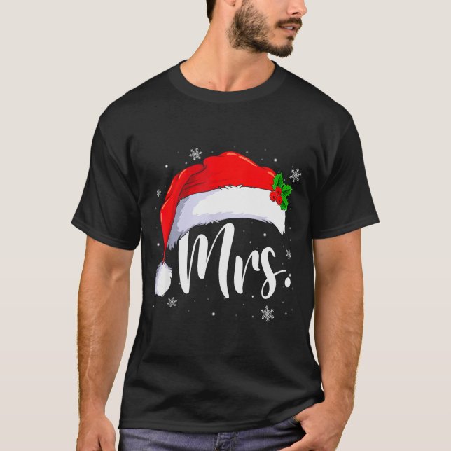 Camiseta Mr And Mrs Claus Couples Matching Christmas Pajama (Frente)