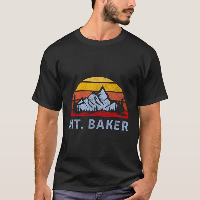 Camiseta Mt Baker Retro Mountain Sunset Design (Frente)