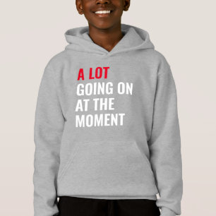 Camiseta Muita coisa acontecendo no momento dizendo concert