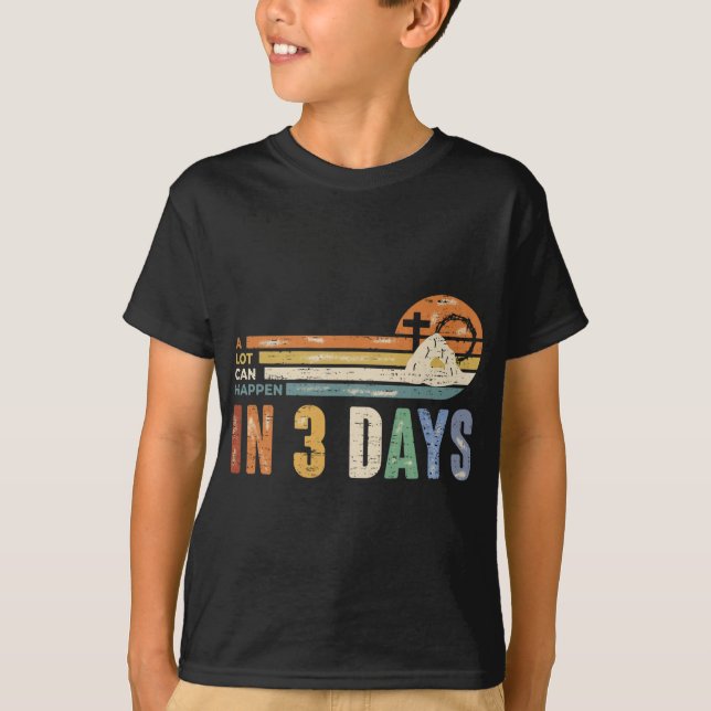 Camiseta Muita Coisa Pode Acontecer Em 3 Dias De Retrorizaç (Frente)