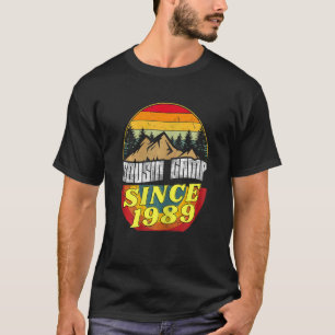 Camiseta Mulher 33º Aniversário Dizendo Primo Camp Desde 19