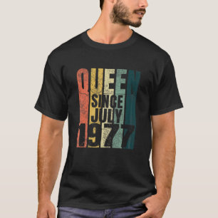 Camiseta Mulher 44 de Aniversário Mulher Quarantan Rainha