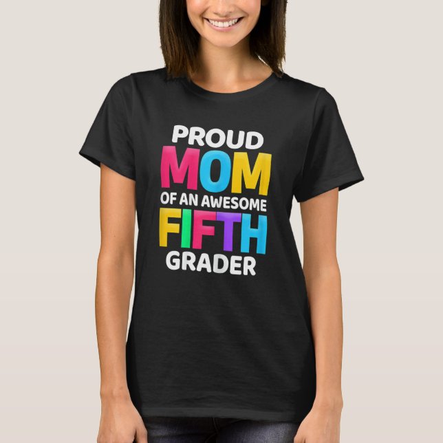 Camiseta Mulher 5 Grau Orgulhosa Mãe De Um Incrível Quinto  (Frente)