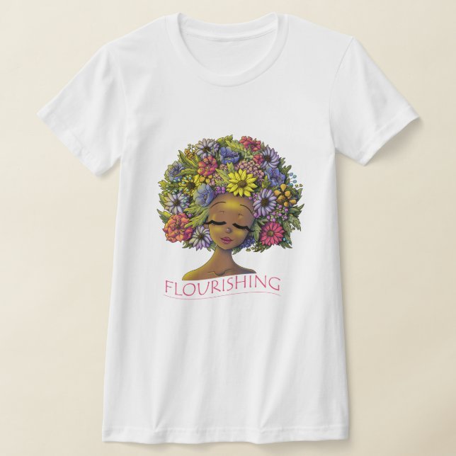Camiseta Mulher afro-americana com flores em seu cabelo (Postura )