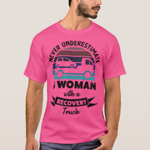 Camiseta Mulher Com Caminhão De Recuperação, Dando Presente