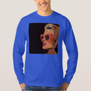 Camiseta Mulher de Arte Pop com Óculos de Sol Gráfico