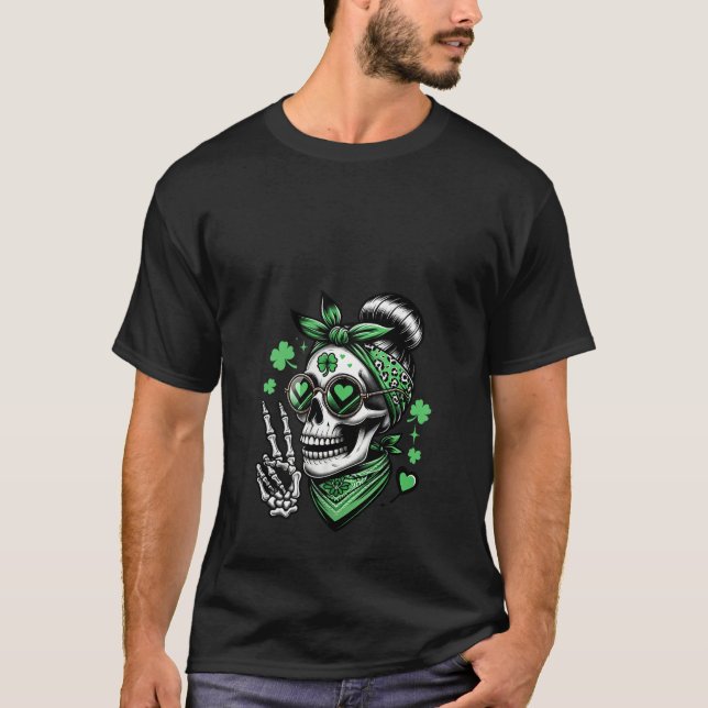 Camiseta Mulher Dia de São Patrício Caveira Mensagem Santo  (Frente)