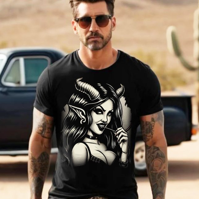 Camiseta Mulher do Diabo Quente (Criador carregado)
