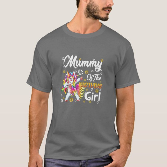 Camiseta Mulher Incrível Dabbing Unicorn Birthday Mummy Fam (Frente)
